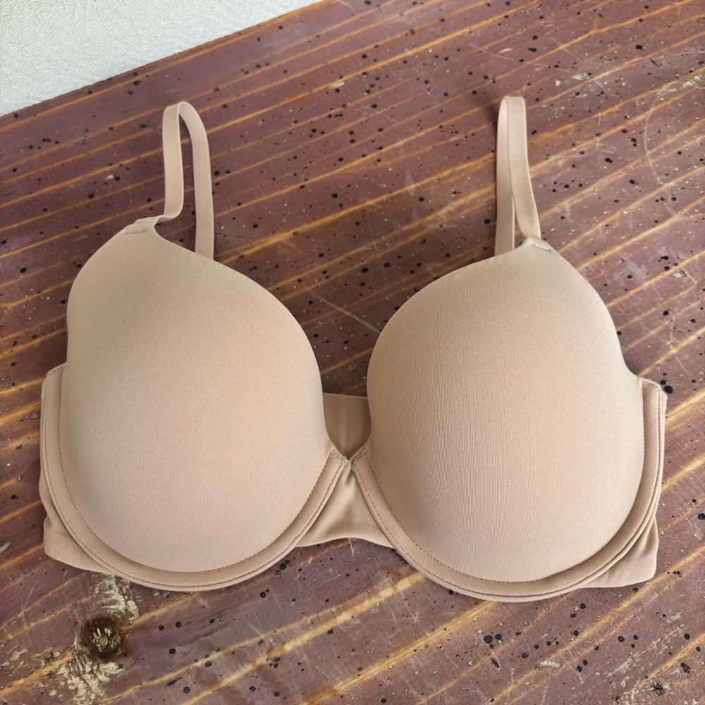 SKIMS Nude Bra 32DD